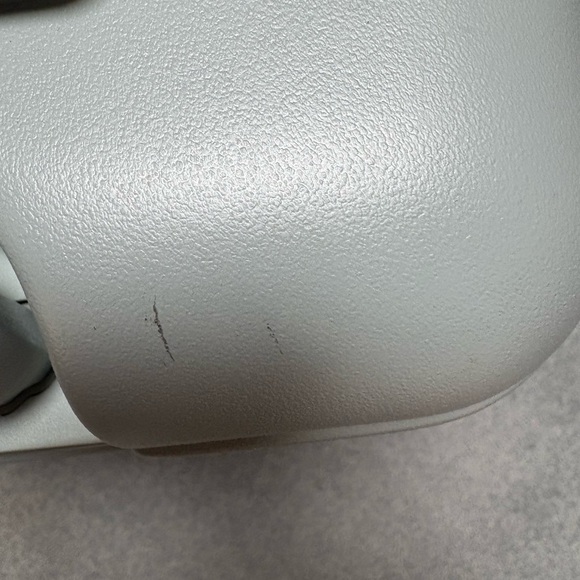 BEIS Slate Rolling Carryon Suitcase - Picture 5 of 8